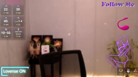 Leah online show from July 11, 6:44 pm