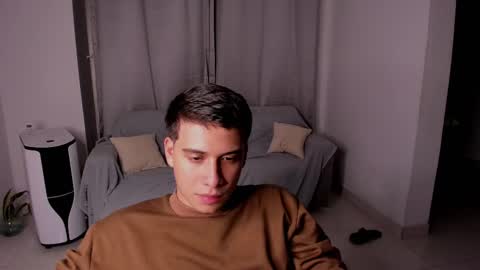 Lian online show from February 19, 9:17 am