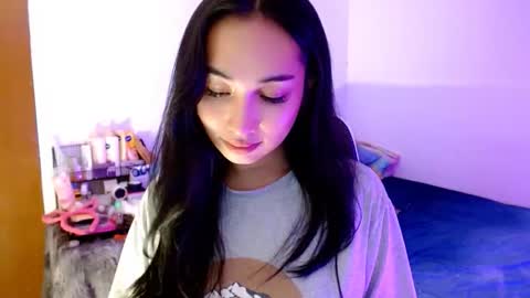 Lilly online show from October 12, 3:32 am