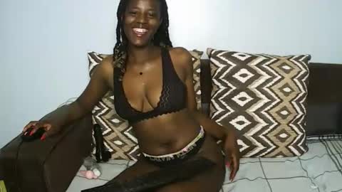 sweetlily_30 online show from February 14, 5:32 am