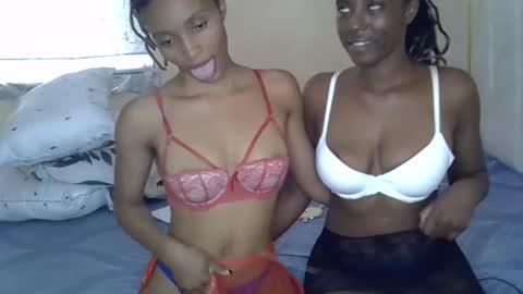 sweetlily_30 online show from November 3, 12:17 pm