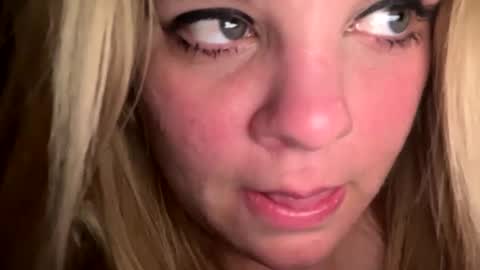 Lisa  online show from February 24, 12:09 am