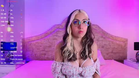 sweetlyundone online show from June 16, 7:51 pm