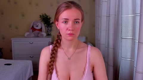 Swetmilkis online show from October 21, 9:03 am