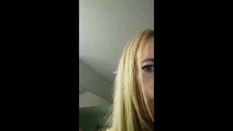 Aria online show from May 1, 10:42 am