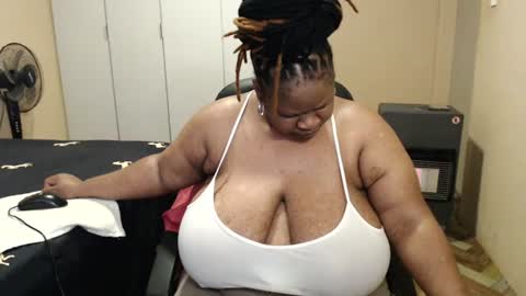 sweetnoziexxx online show from June 19, 9:15 am