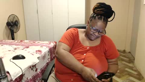 sweetnoziexxx online show from June 20, 2:56 pm