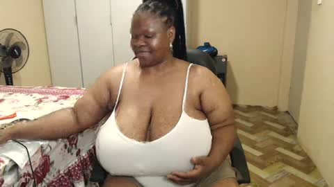 sweetnoziexxx online show from July 19, 5:43 am