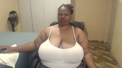 sweetnoziexxx online show from May 2, 5:24 am
