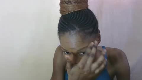 ESTHER online show from June 26, 6:52 am