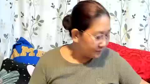 Snapshot of sweetpilipina88 chatting on September 22, 6:56 pm MIA online show from September 22, 6:56 pm
