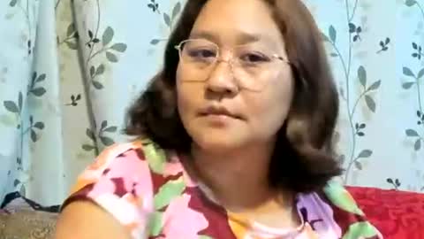 Snapshot of sweetpilipina88 chatting on September 24, 9:49 am MIA online show from September 24, 9:49 am