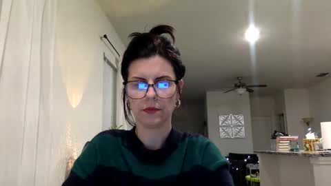 sweetriddance online show from January 15, 1:58 am