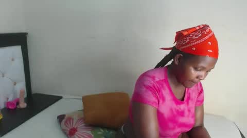 sweetslyvie online show from May 3, 3:01 am