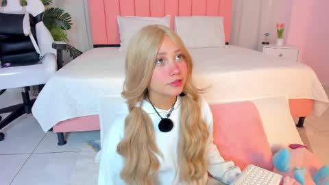 sweett_fire online show from April 22, 5:53 pm