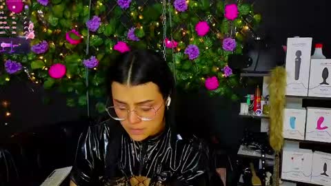 Molly -  INDEPENDENT MODEL online show from April 22, 11:34 pm