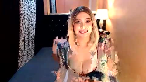 Ms trixiee online show from July 26, 2:25 pm
