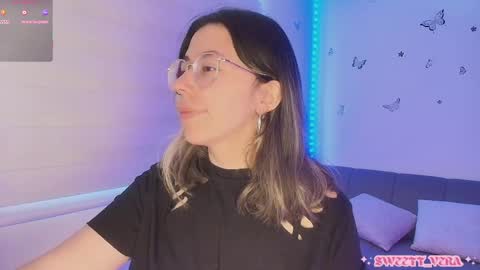 Veronica Independent Model online show from April 6, 1:45 pm