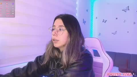 Veronica Independent Model online show from April 27, 12:25 pm