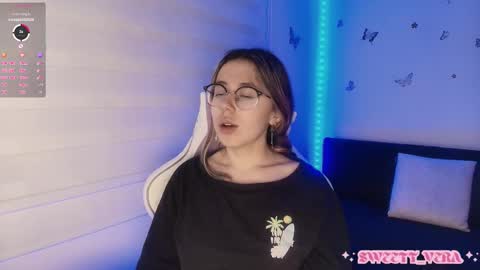 Veronica Independent Model online show from October 25, 10:25 am