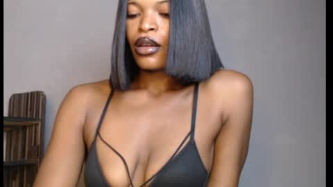 sweetxxboobsx online show from April 26, 3:42 pm