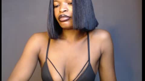 sweetxxboobsx online show from July 25, 8:12 am