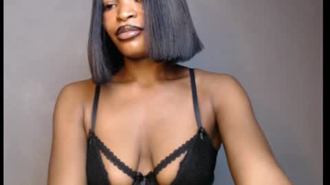 sweetxxboobsx online show from May 4, 9:05 am