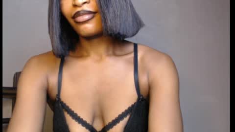 sweetxxboobsx online show from May 2, 8:42 am