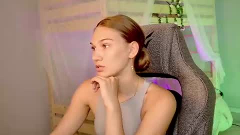 Emily online show from July 14, 8:19 am