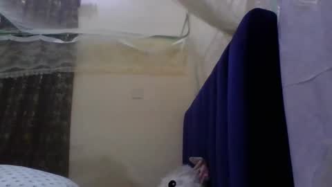 Vickky online show from April 26, 3:53 pm
