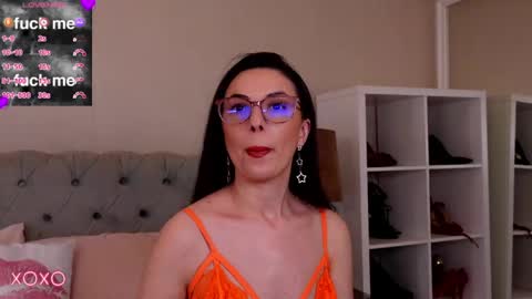 Bea Moan from LovenseWet from Tip MenuOpen for Private online show from May 7, 3:19 pm