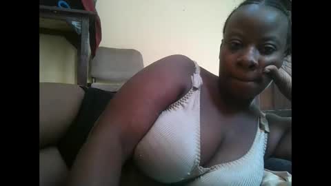 sweetyass25 online show from June 8, 5:52 am