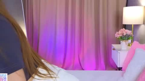 Molly online show from December 1, 6:28 pm