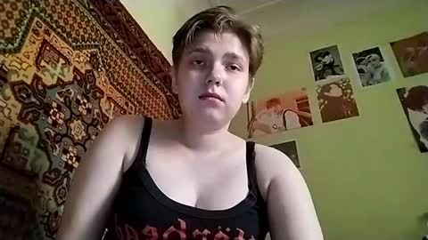 sweetyniko online show from June 17, 7:46 am
