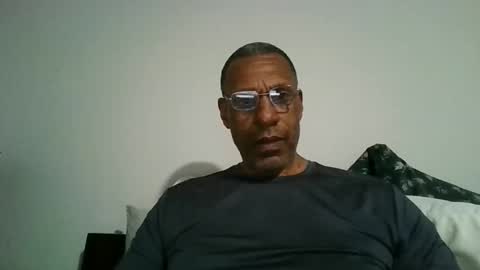 swimmerbod2495 online show from May 22, 2:07 am