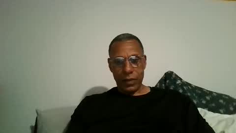 swimmerbod2495 online show from May 28, 2:09 am