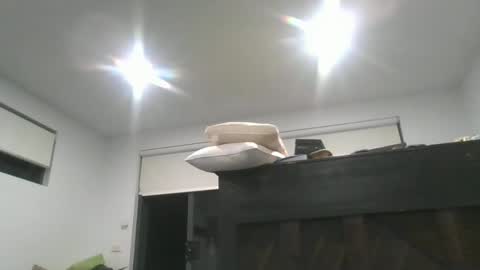 sxylegsturnmeon online show from March 11, 10:29 am