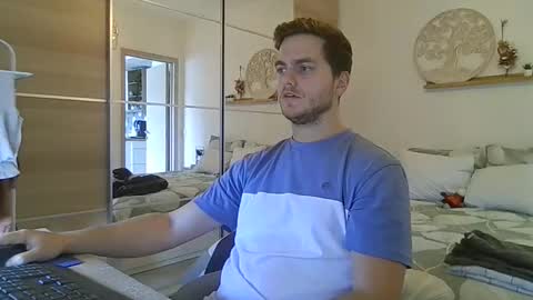 syl092 online show from November 9, 1:58 pm