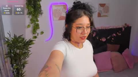    online show from April 24, 2:19 pm