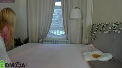 Sylvia online show from November 13, 10:07 am