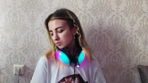 Emily online show from July 20, 10:39 am