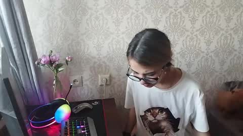 Emily online show from May 24, 3:18 pm