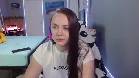 Jennah online show from June 22, 4:25 pm