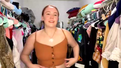 Jennah online show from July 13, 8:45 pm