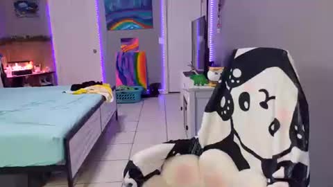 Jennah online show from June 15, 11:52 pm