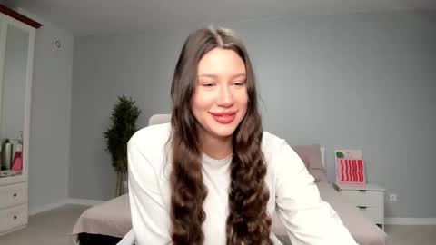 Mila online show from November 3, 12:33 am