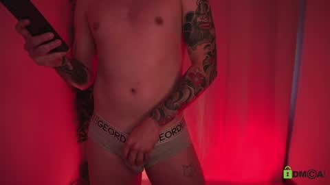 t0ny_wylie online show from July 28, 12:48 pm