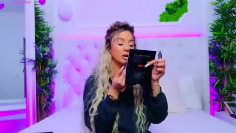 Arianna online show from November 4, 1:34 pm