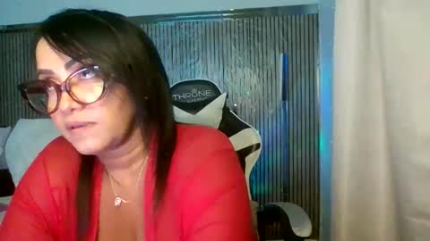 yameil online show from April 28, 9:02 am