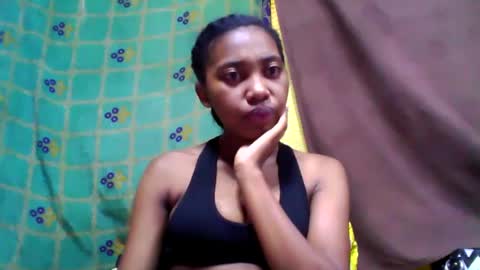 Snapshot of tahiriniah chatting on March 3, 1:34 pm tahiriniah online show from March 3, 1:34 pm